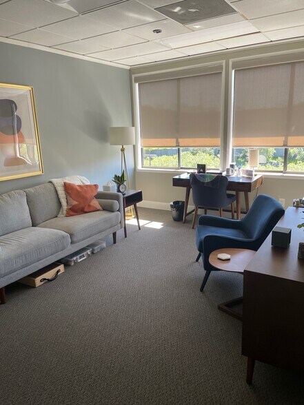 More Photos Of 300 Tamal Plz, Corte Madera Office Residential For Lease
