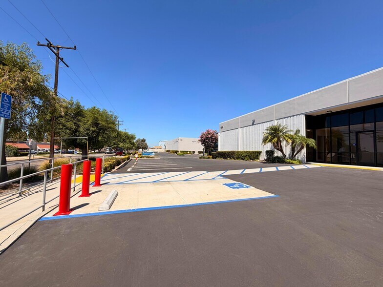 More Photos Of 1255 W 9th St, Upland Warehouse For Lease