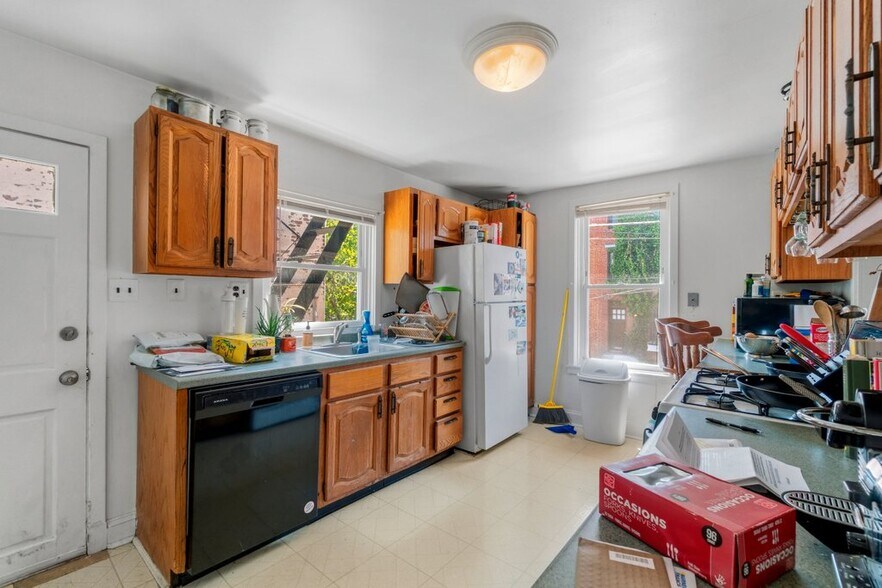 More Photos Of 1173 Battery Ave, Baltimore Multifamily For Sale