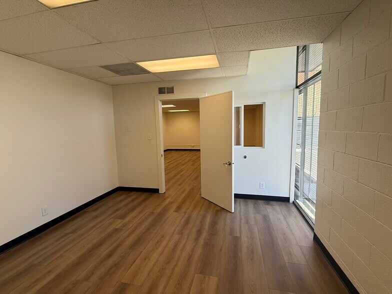 More Photos Of 8611 Canoga Ave, Canoga Park Warehouse For Lease