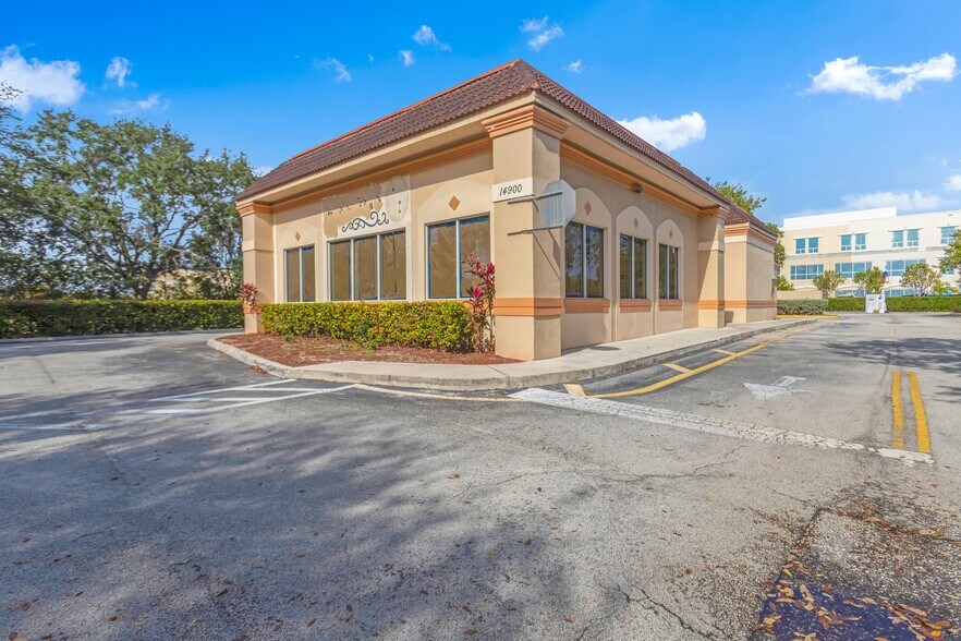 More Photos Of 14900 SW 31st St, Miramar Fast Food For Sale
