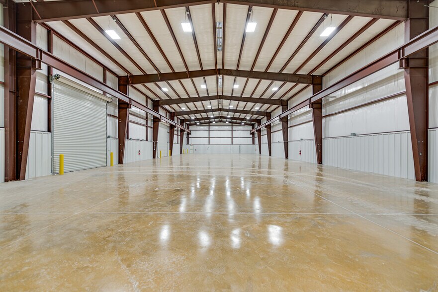 More Photos Of 3710 S County Road 1276, Midland Warehouse For Lease
