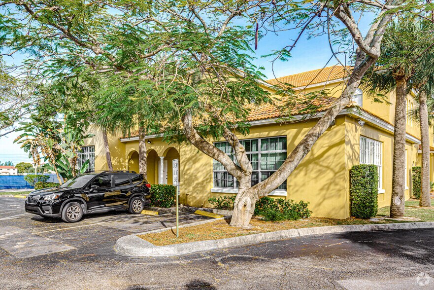 More Photos Of 1 W Camino Real, Boca Raton Office For Lease