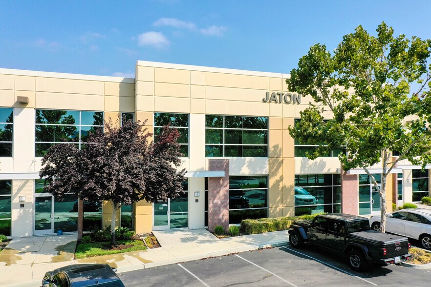 More Photos Of 47685 Lakeview Blvd, Fremont Research And Development For Lease