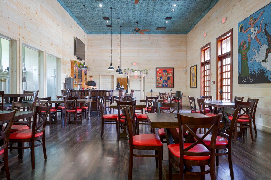 More Photos Of 1471 Denning Rd, Claryville Restaurant For Sale