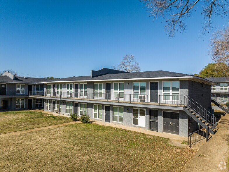 Primary Photo Of 621 Houston Ave, Jackson Apartments For Sale