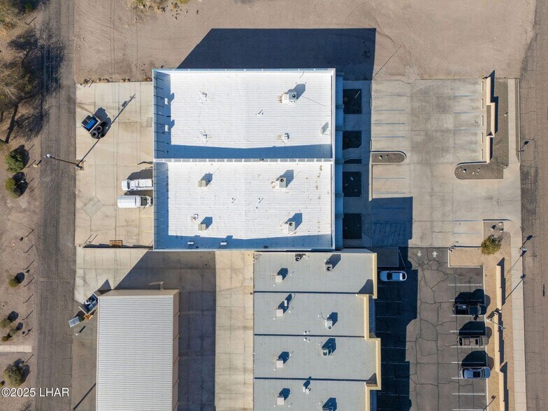 More Photos Of 2880 Sweetwater Ave, Lake Havasu City Light Manufacturing For Lease