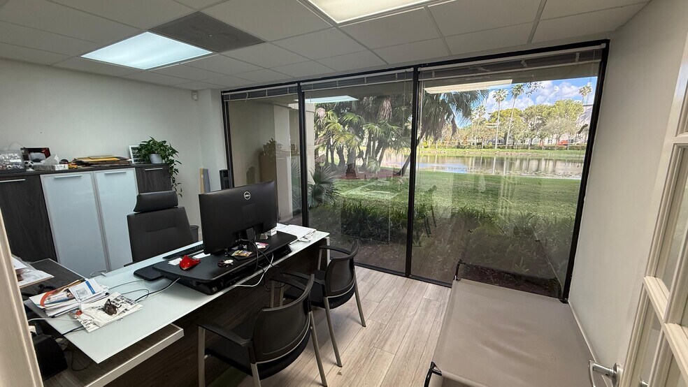 More Photos Of 13790-13798 NW 4th St, Sunrise Loft Creative Space For Lease