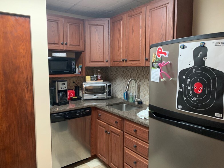 More Photos Of 882 S Matlack St, West Chester Office For Lease