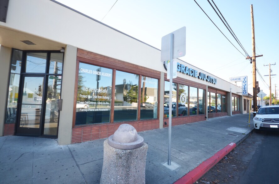 More Photos Of 701-713 Arguello St, Redwood City Storefront For Lease