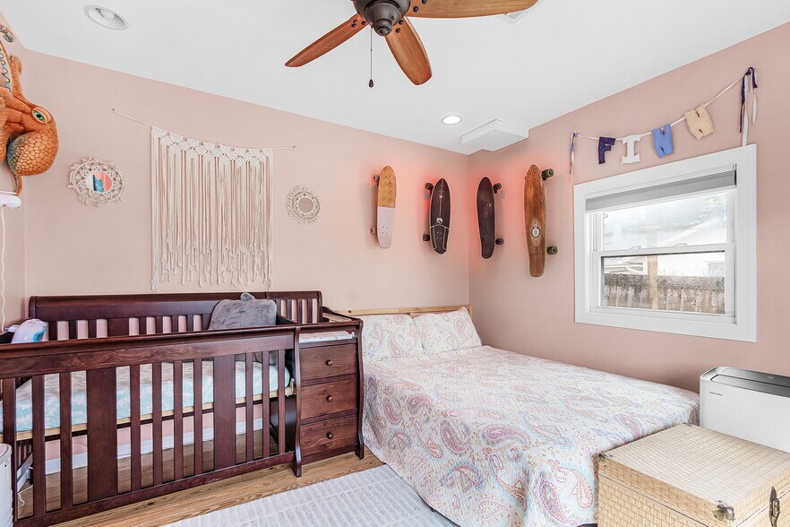 More Photos Of 530 Green St, Englewood Storefront Retail Residential For Sale