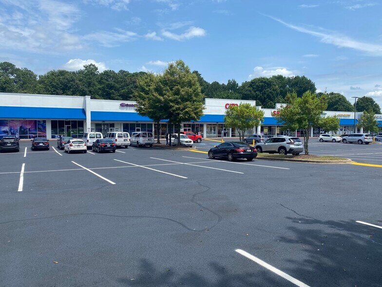 More Photos Of 697 Davis Rd, Stockbridge Unknown For Sale