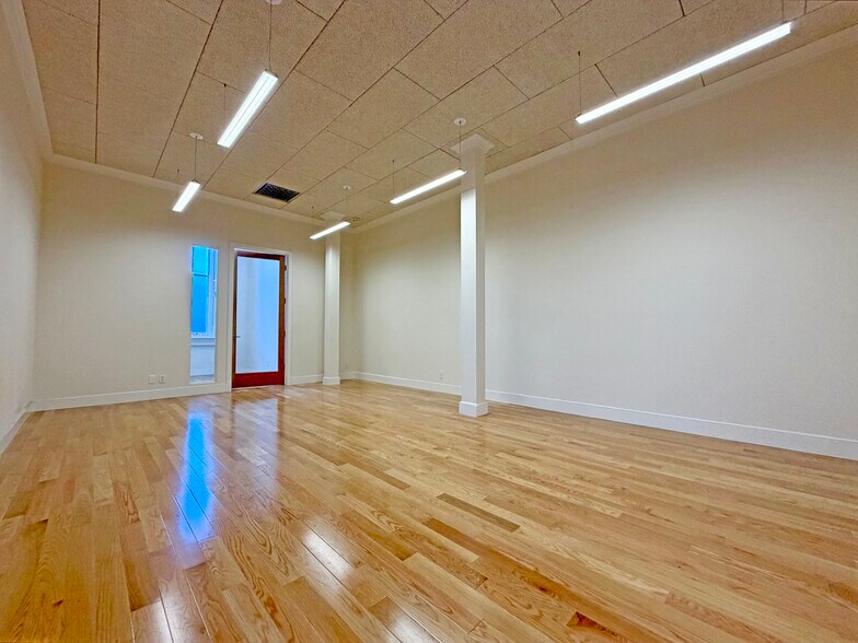 More Photos Of 925 De La Vina St, Santa Barbara Office For Lease