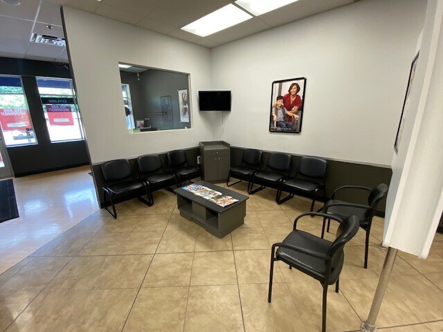 More Photos Of 11175 N Commerce Dr, Champlin Unknown For Lease