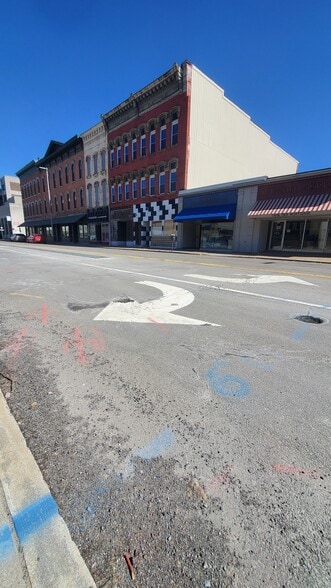 More Photos Of 112-114 Lake St, Elmira Storefront Retail Residential For Lease