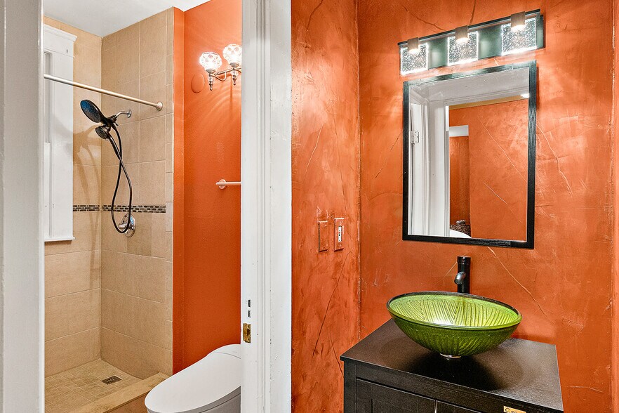 More Photos Of 444 S Beach St, Daytona Beach Hospitality For Sale