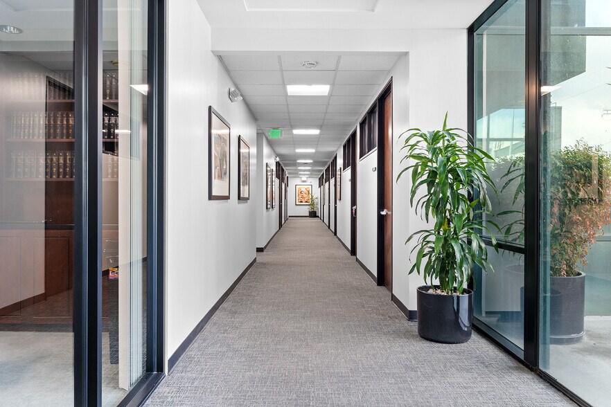 More Photos Of 4123 Lankershim Blvd, North Hollywood Office For Sale