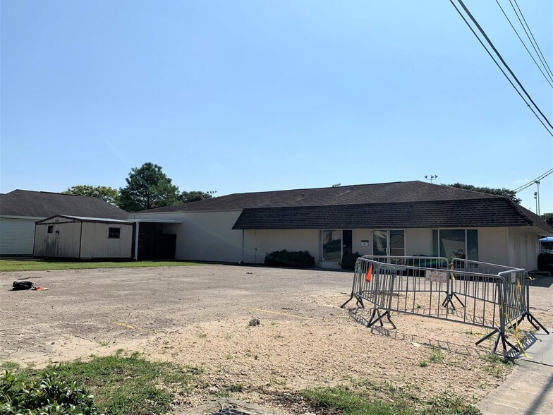 More Photos Of 978 Avenue B, Westwego Storefront Retail Residential For Sale