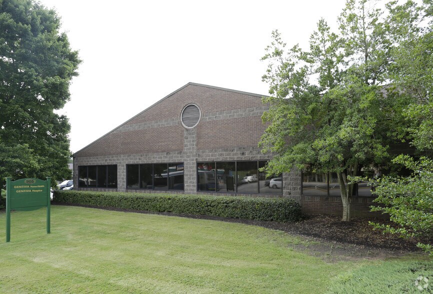 More Photos Of 905 E Main St, Spartanburg Office For Lease