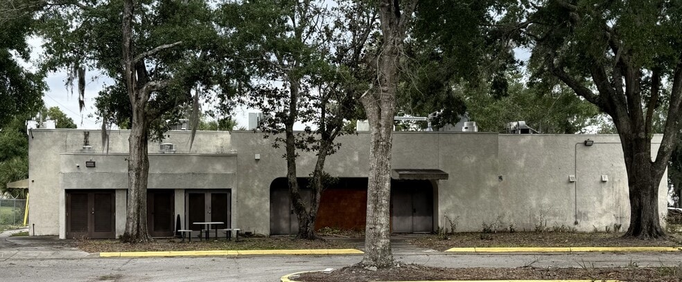 More Photos Of 7725 N Orange Blossom Trl, Orlando Warehouse For Sale