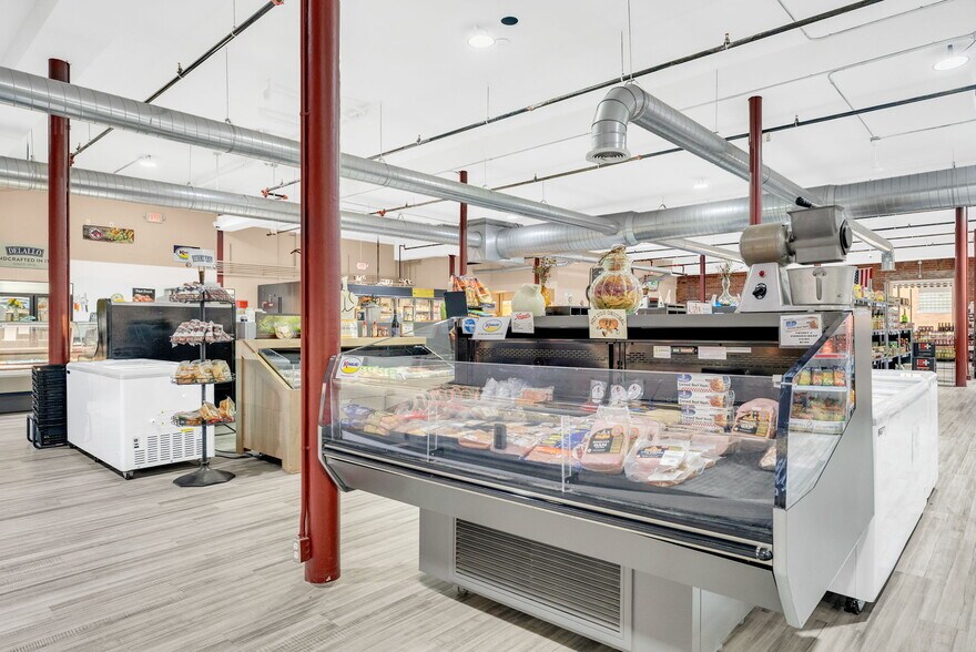 More Photos Of 306-310 Huron Ave, Port Huron Freestanding For Sale