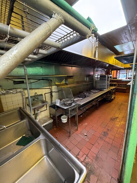 More Photos Of 303 W 116th St, New York Apartments For Lease