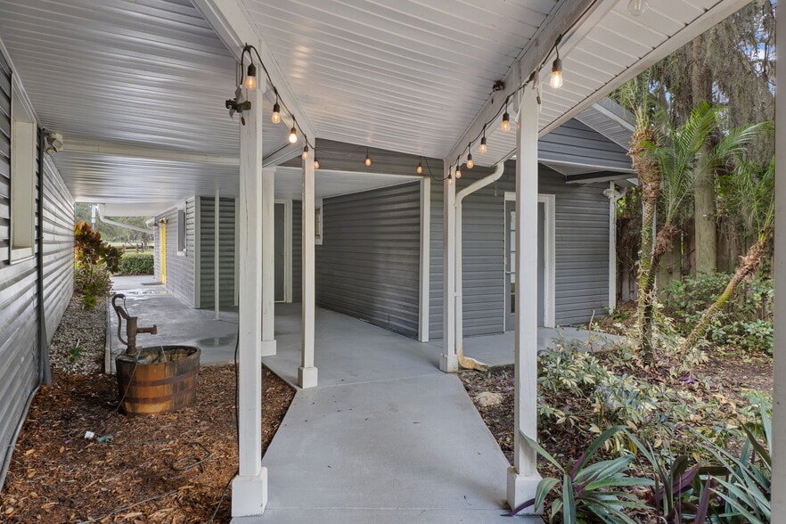 More Photos Of 17110 Gunn Hwy, Odessa Loft Creative Space For Sale