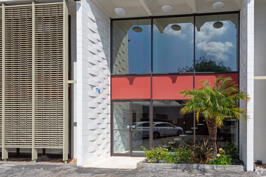 More Photos Of 3646 Long Beach Blvd, Long Beach Loft Creative Space For Sale