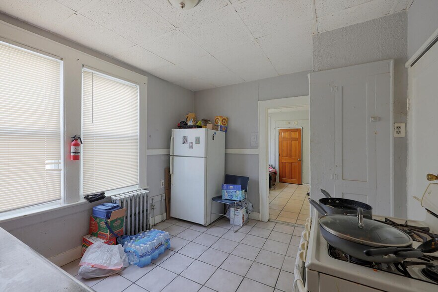 More Photos Of 150 Dayton St, Newark Multifamily For Sale