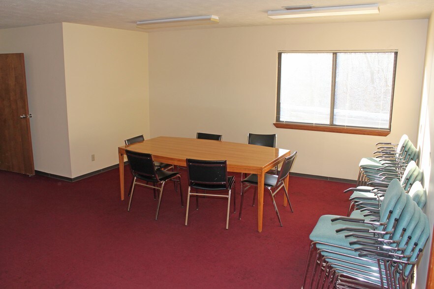 More Photos Of 100 Saw Mill Rd, Lafayette Office For Lease