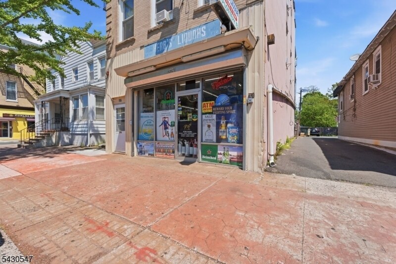 More Photos Of 200 Somerset St, North Plainfield Apartments For Sale