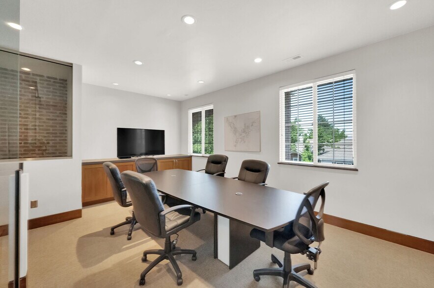 More Photos Of 1098-1100 E South Union Ave, Midvale Office For Sale