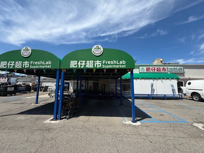 More Photos Of 249-02-249-46 Horace Harding Expy, Little Neck Supermarket For Lease