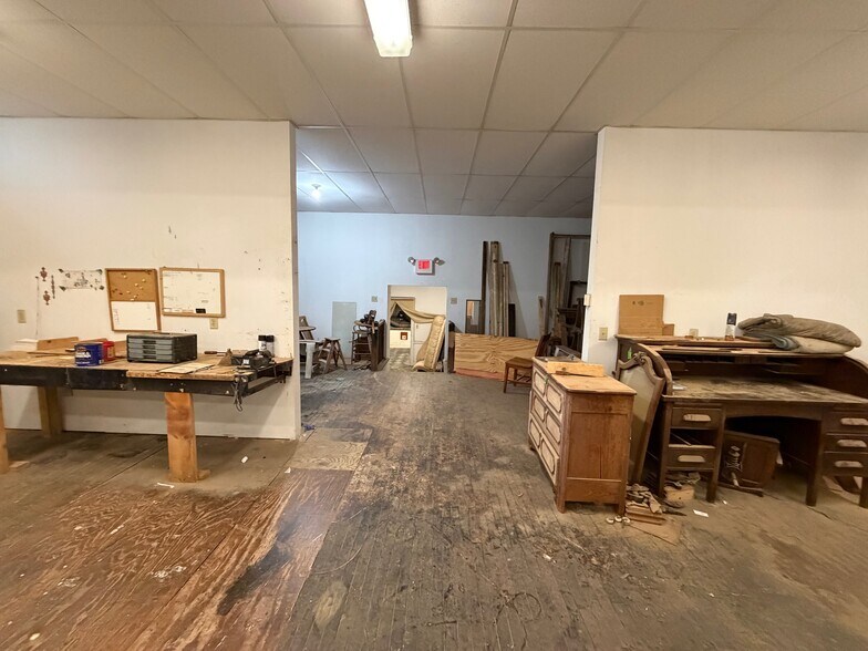 More Photos Of 814 Cleveland Ave NW, Canton Freestanding For Lease