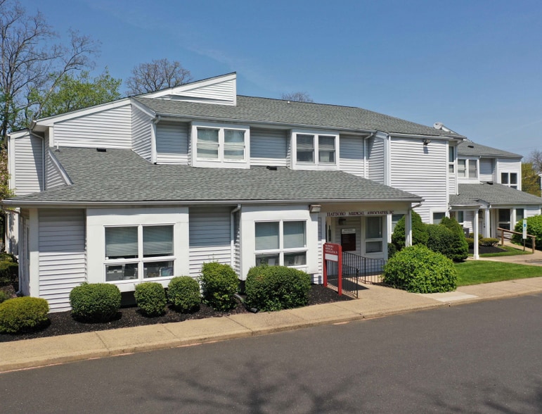 More Photos Of 345 N York Rd, Hatboro Medical For Sale