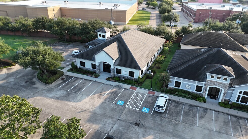 More Photos Of 4718 Riverstone, Missouri City Medical For Lease