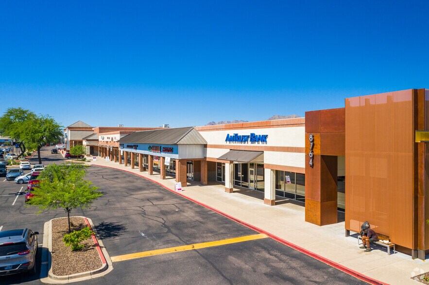More Photos Of 8710-8776 E Shea Blvd, Scottsdale Storefront For Lease