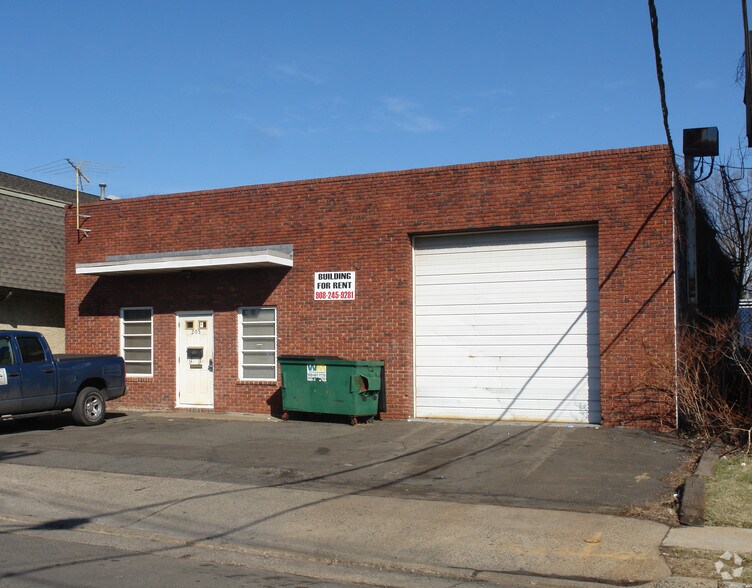 Primary Photo Of 205 E 11th Ave, Roselle Manufacturing For Sale