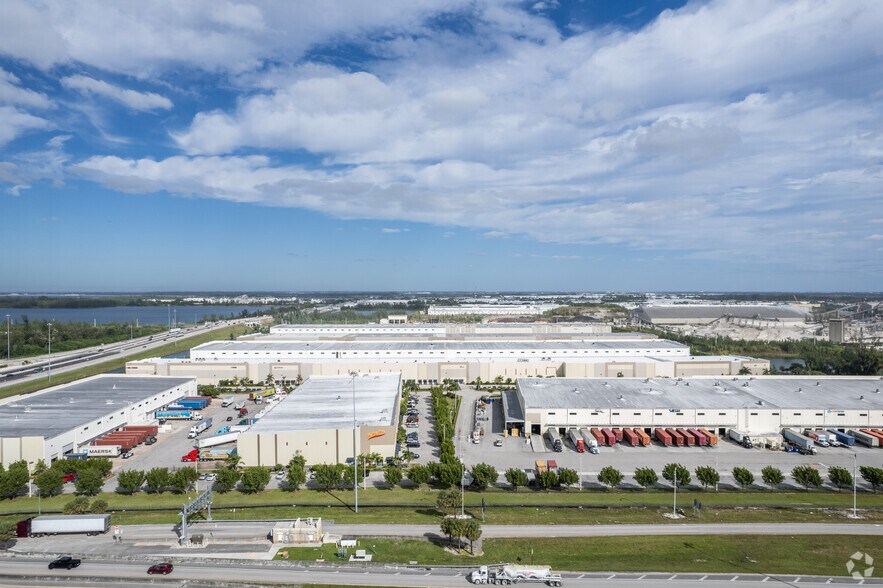 More Photos Of 11411 NW 107 St, Miami Warehouse For Lease