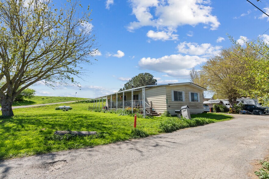 More Photos Of 711 W Brannan Island Rd, Isleton Trailer Camper Park For Sale