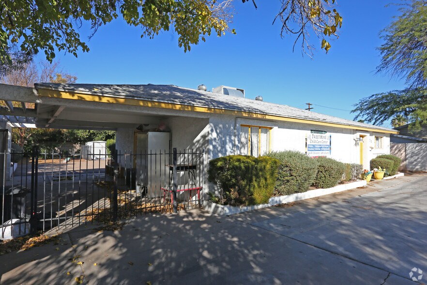 More Photos Of 506 W University Dr, Mesa Daycare Center For Sale