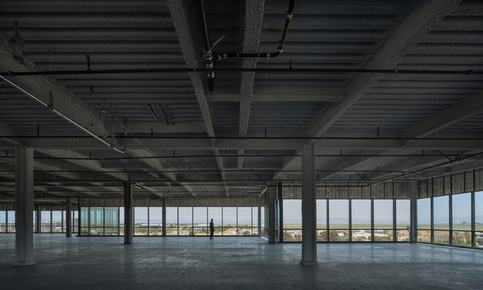 More Photos Of 405 Industrial Rd, San Carlos Research And Development For Lease