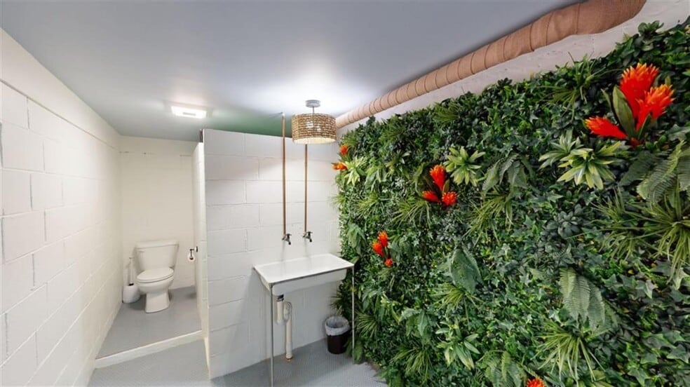 More Photos Of 109 E Main St, Glasgow Storefront Retail Residential For Sale