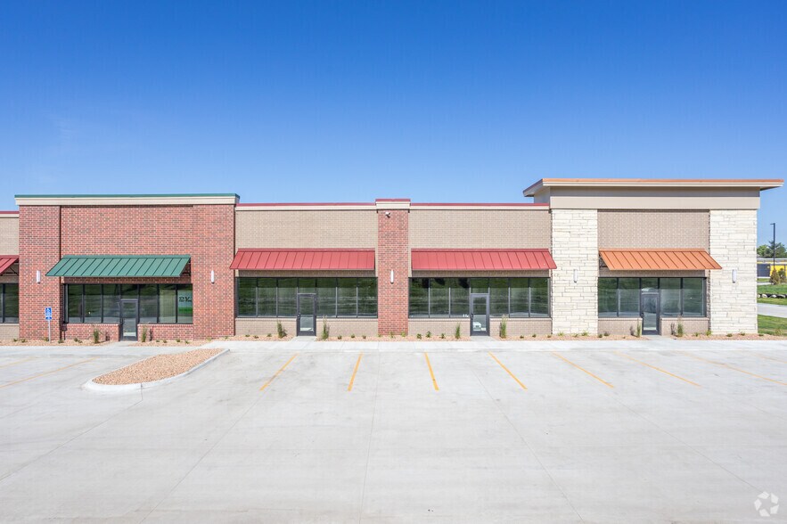 More Photos Of 5548 NW 2nd St, Des Moines Light Distribution For Lease