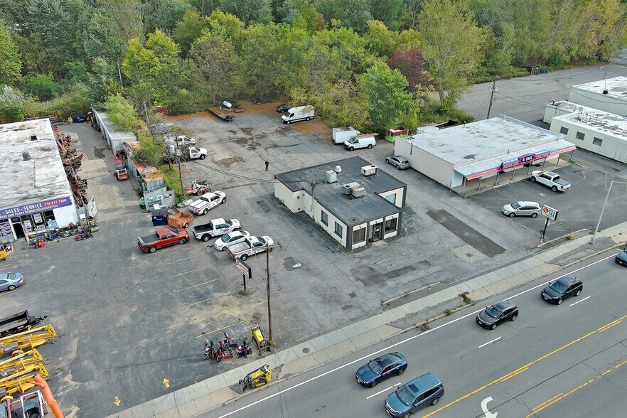 More Photos Of 2487 Niagara Falls Blvd, Tonawanda Restaurant For Lease