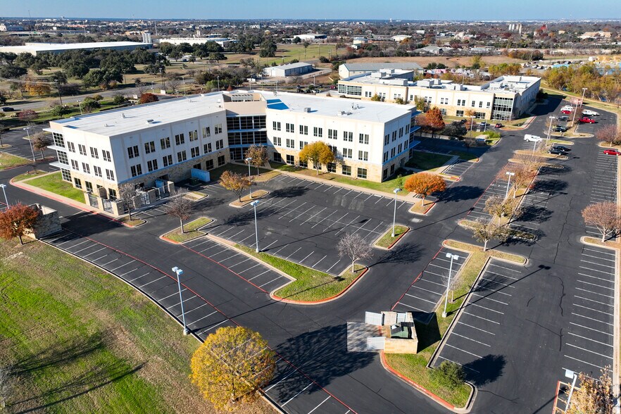 More Photos Of 3201 S Austin Ave, Georgetown Medical For Lease