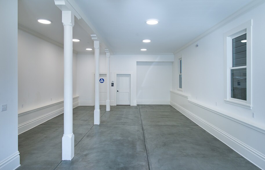 More Photos Of 448 Haight St, San Francisco Storefront Retail Residential For Lease