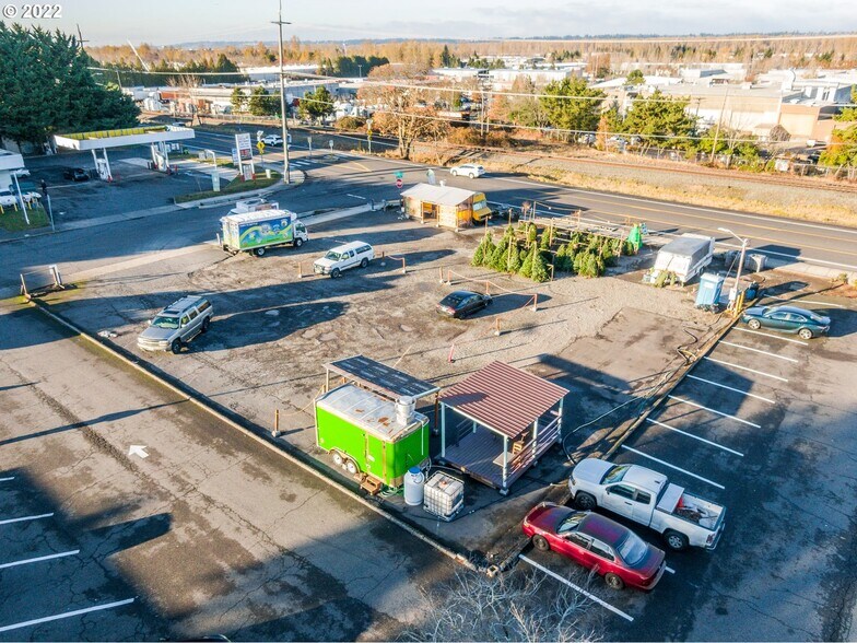 More Photos Of NE Sandy Blvd and 131st Ave, Portland Land For Sale