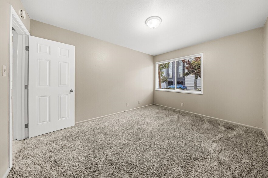 More Photos Of 284 N Chorro St, San Luis Obispo Apartments For Sale