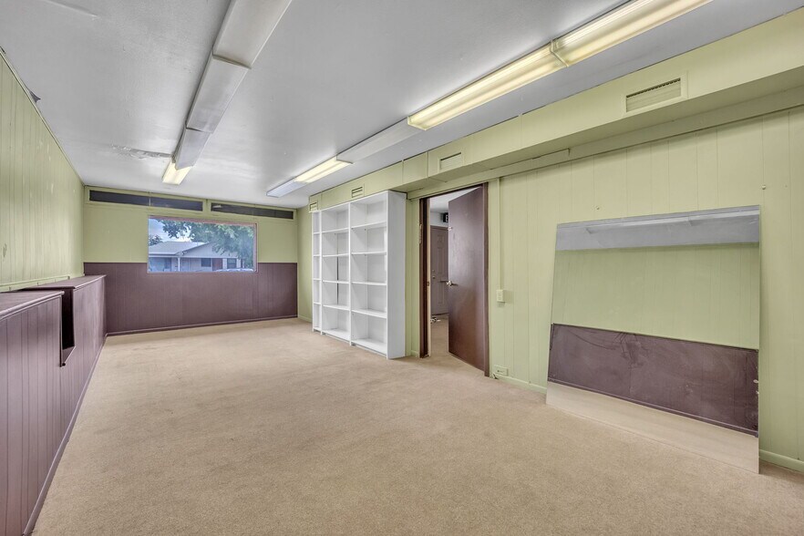 More Photos Of 2924 Beacon St, Colorado Springs Medical For Sale